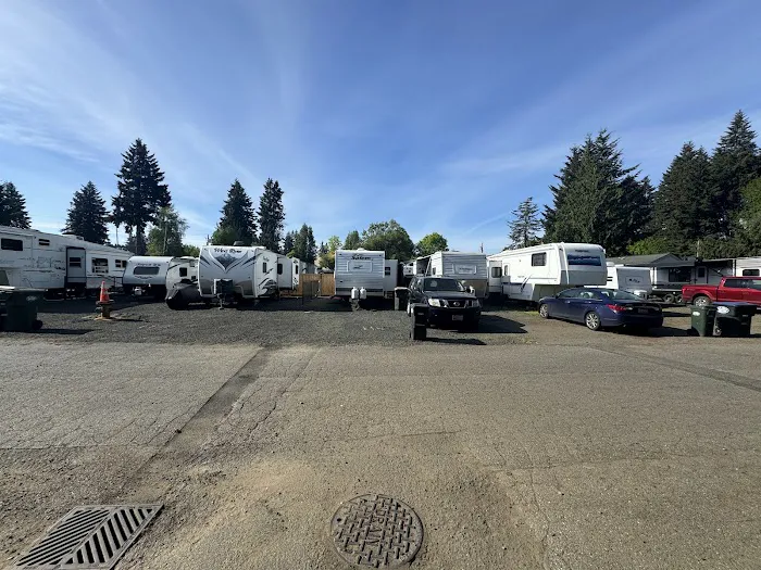 Allimor Estates RV Park Picture 1