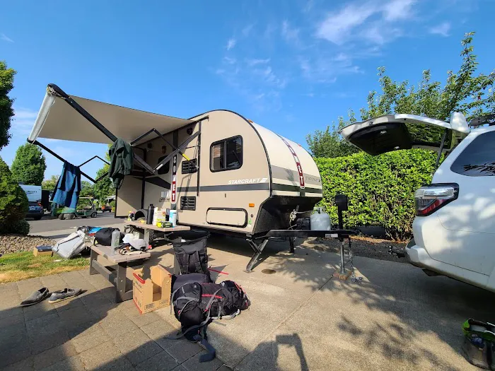 Salem Premier RV Resort Picture 9