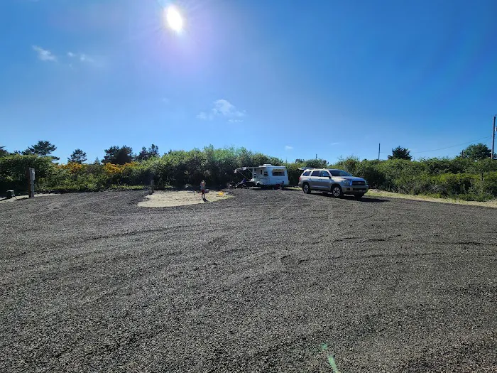 Cranberry Moon - RV Oasis Picture 7