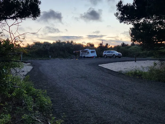 Cranberry Moon - RV Oasis Picture 6