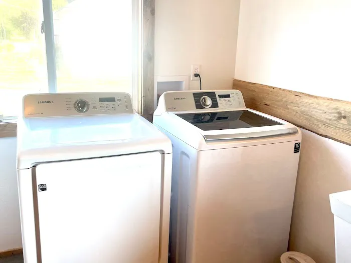 Riverwoods RV Park Picture 4