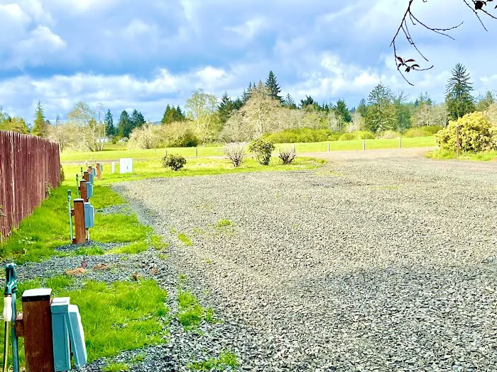 Riverwoods RV Park Picture 9