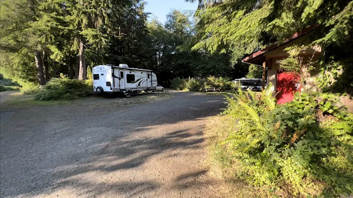 Artic RV Park Picture 4