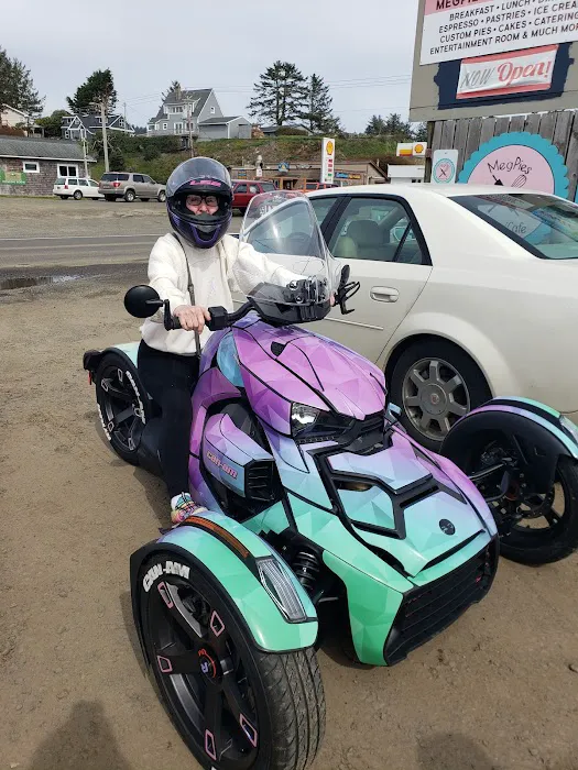 Pacific City Trailer Park Picture 3