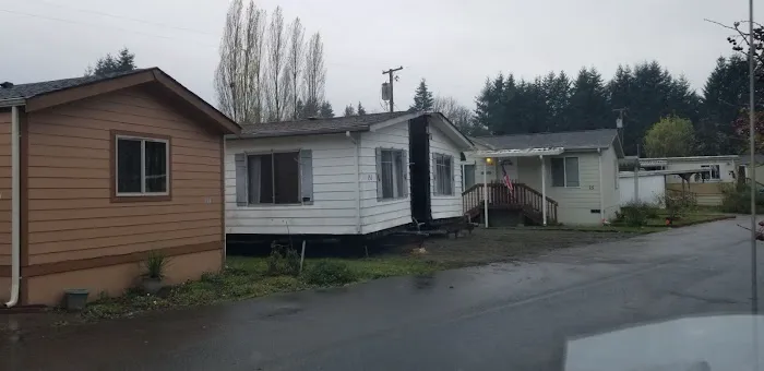 De Tray's Mobile Home Park Picture 5