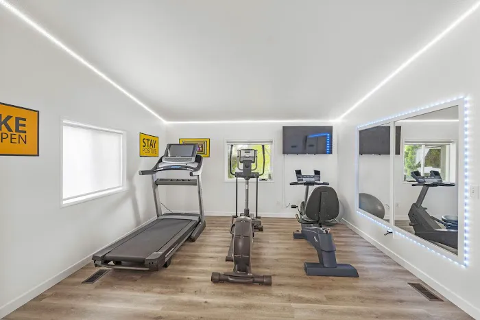 Claudia's Mobile Park Estates Picture 4