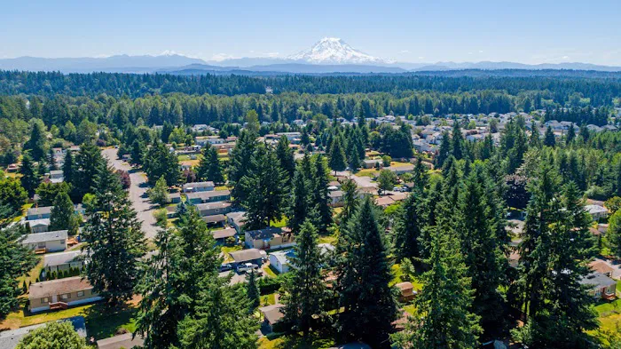 Crystal Pointe Estates Picture 3