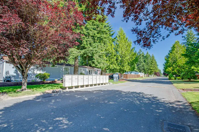 Crystal Pointe Estates Picture 7