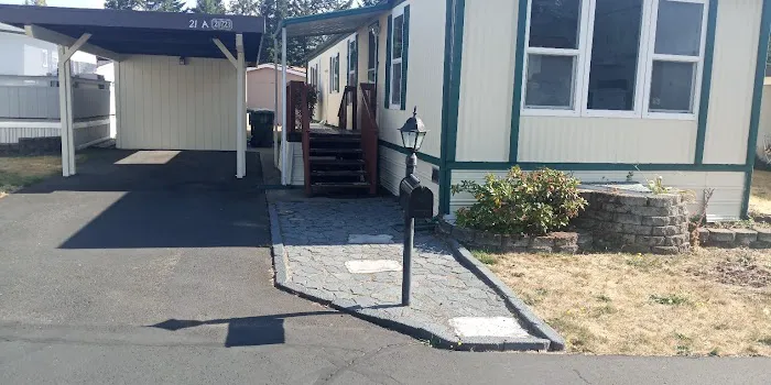 Enchanted Firs Mobile Home Picture 2