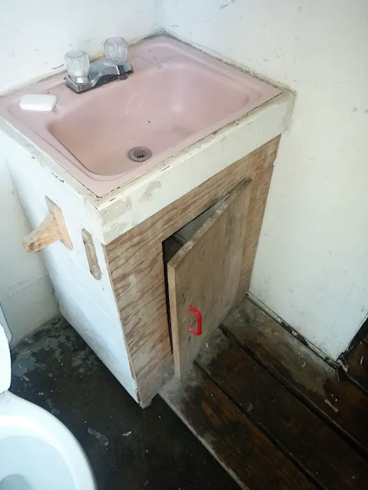 Rainier Villa Mobile Park Picture 4