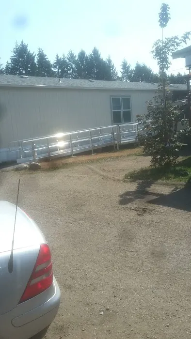 Rainier Villa Mobile Park Picture 8