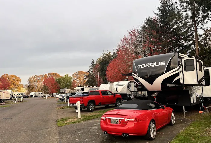 Knox Butte RV Park Picture 15