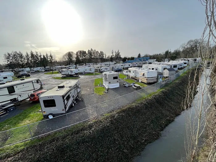 Knox Butte RV Park Picture 14