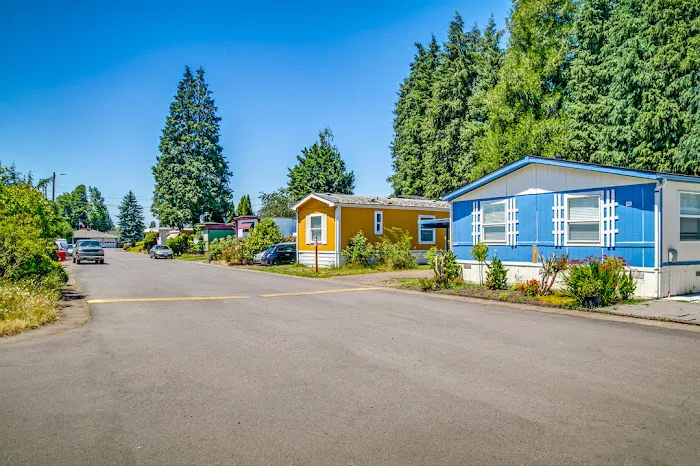 Monmouth Mobile Estates Picture 3