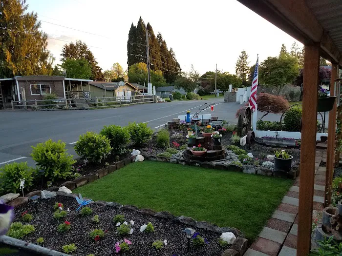 Sublimity Mobile Village Picture 10