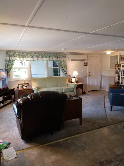 Sublimity Mobile Village Picture 1