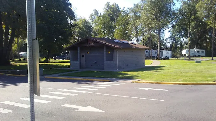 Lebanon - Gill's Landing RV Park Picture 8