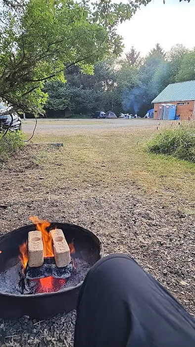 Sturgeon Trailer Harbor Picture 4