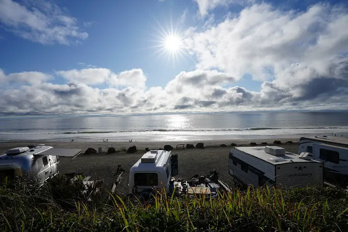 Sea & Sand RV Park Picture 3