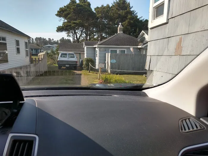 Holiday Hills Trailer Resort Picture 8