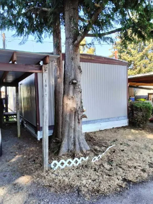 Brookdale Mobile Home Park Picture 7