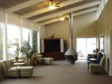 Knoll Terrace Picture 1