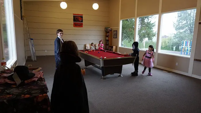 Knoll Terrace Picture 10