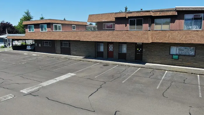 Twin Cedars Picture 1