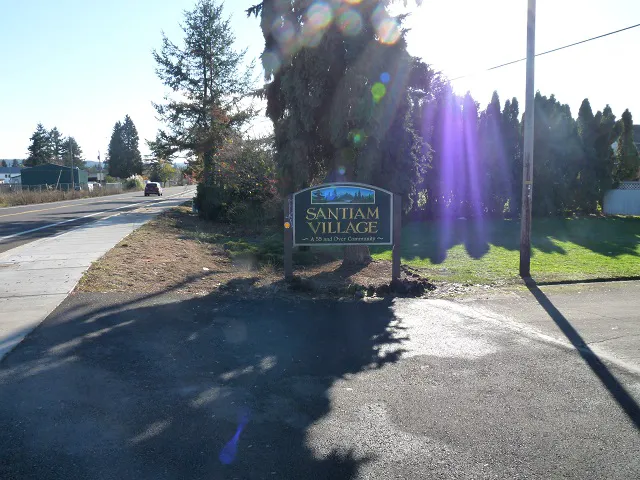 Santiam Village North Picture 4