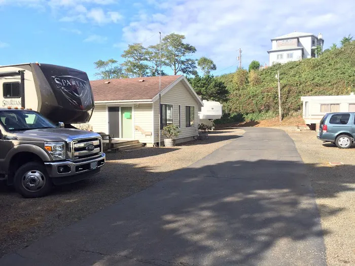 Martin's Trailer Harbor Picture 4