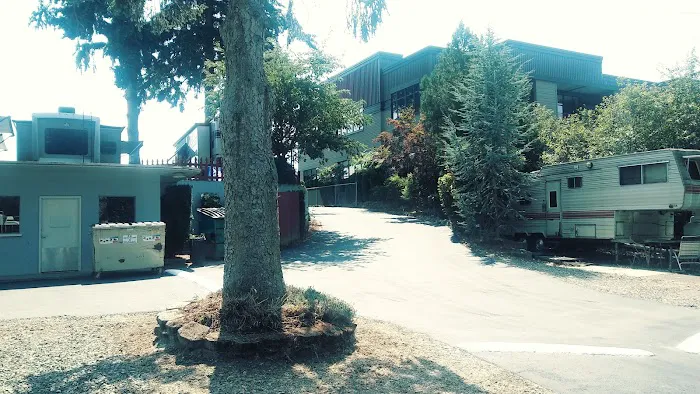 Riverview RV Park Picture 8