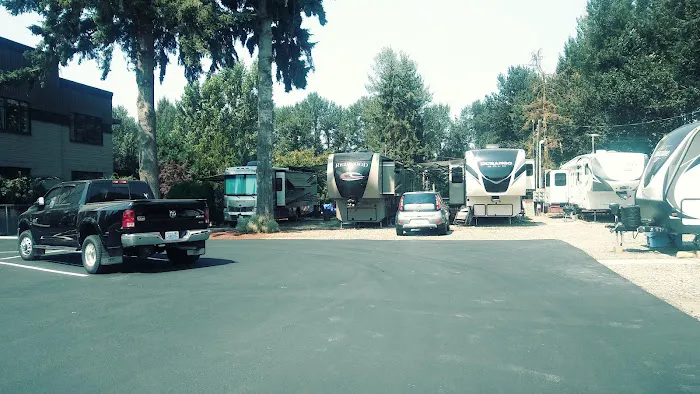 Riverview RV Park Picture 7