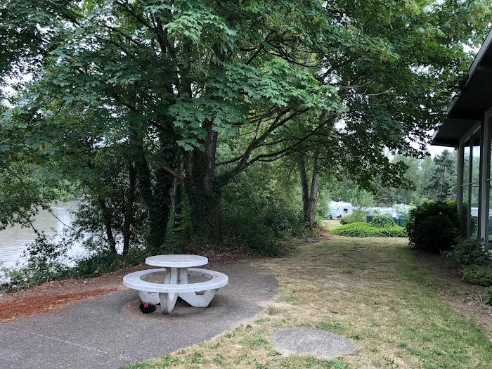 Bowman Hilton - A Puyallup RV Park Picture 9