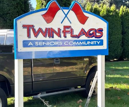 Twin Flags Mhp