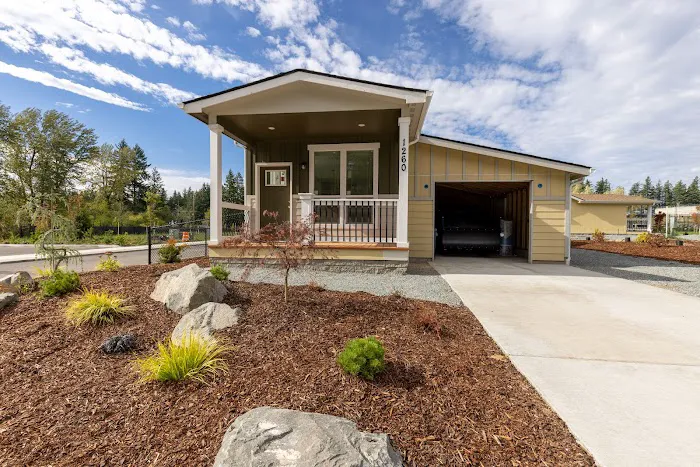 Collective Communities Crystal Mountain MHC Picture 1