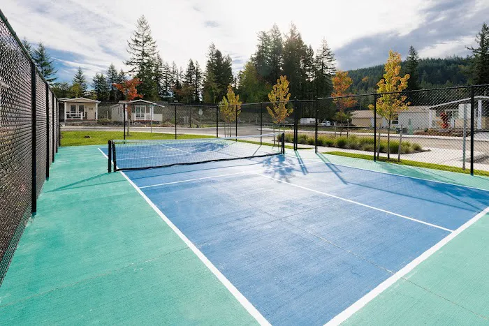 Collective Communities Crystal Mountain MHC Picture 8