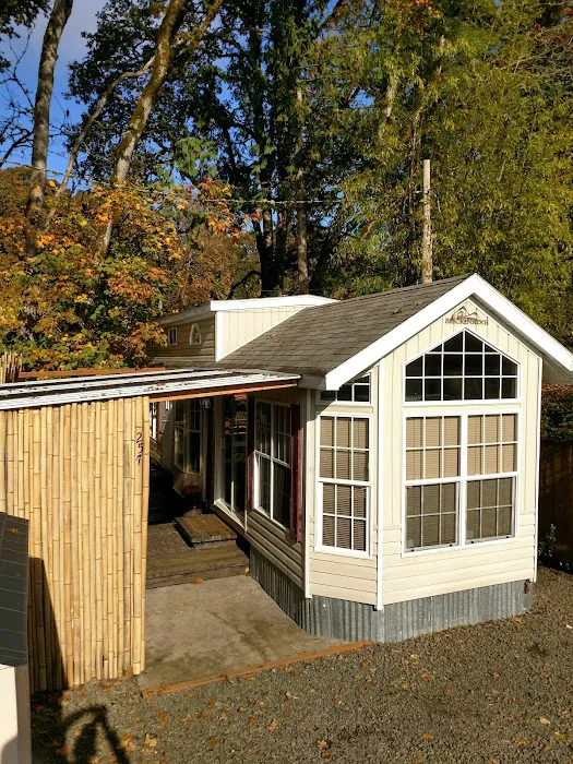 Twin Oaks Mobile Home Park Picture 4