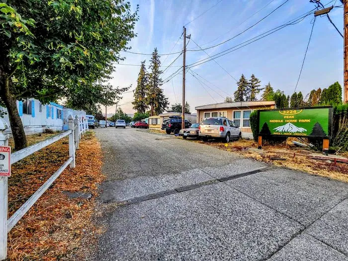 Peak Mobile Home Park Picture 2