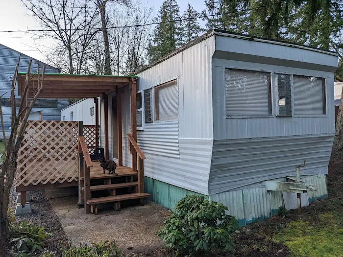 Foster Lake Mobile Home & RV Community Picture 5