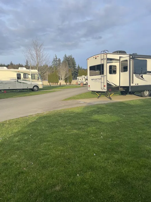 Little Creek RV Park Picture 10