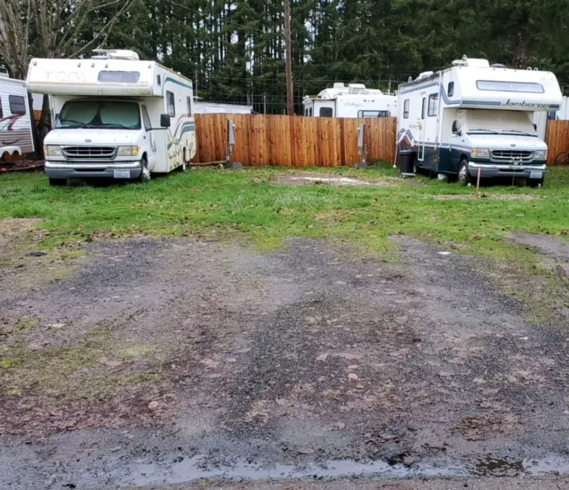 Peninsula Pines Mobile Home & RV Park Picture 5