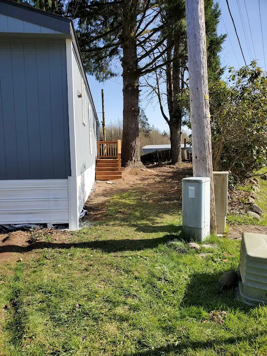 Peninsula Pines Mobile Home & RV Park Picture 3