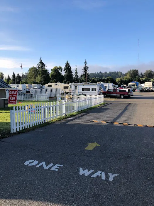 Puyallup River RV Park Picture 6