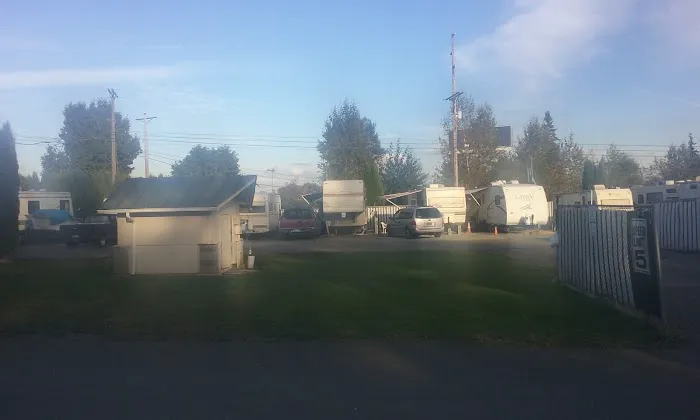 Puyallup River RV Park Picture 5