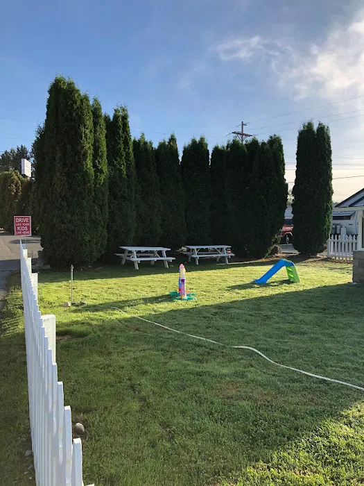 Puyallup River RV Park Picture 2