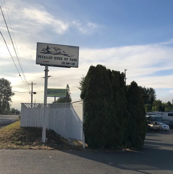 Puyallup River RV Park Picture 9
