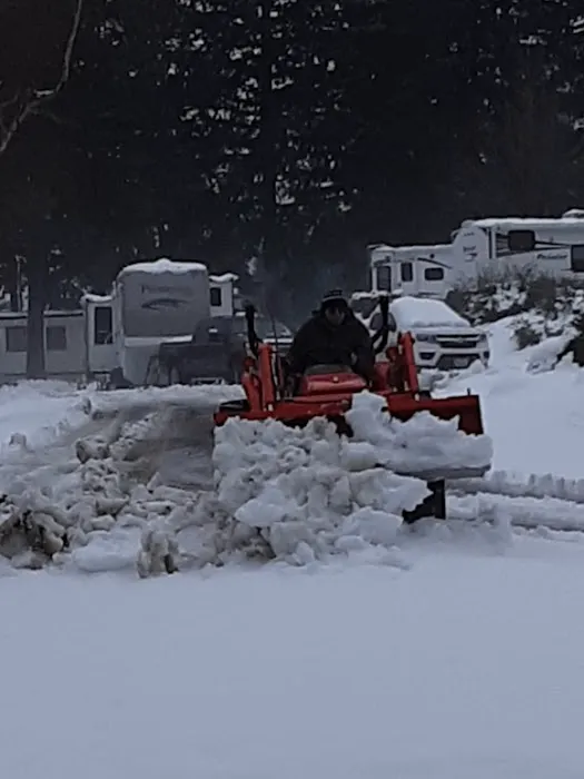 Spencer Lake RV Park Picture 7