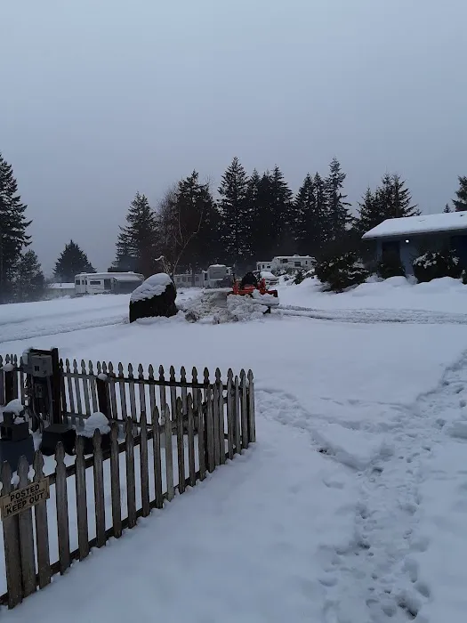 Spencer Lake RV Park Picture 4