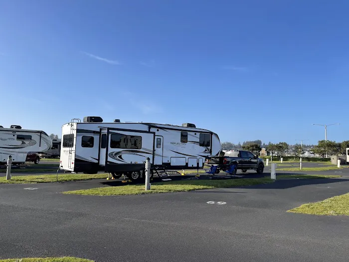 Port of Newport RV Park & Marina - South Beach Picture 10