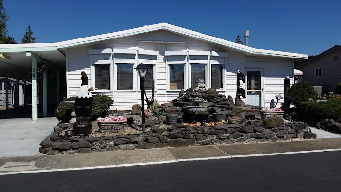 Twin Cedars Picture 1